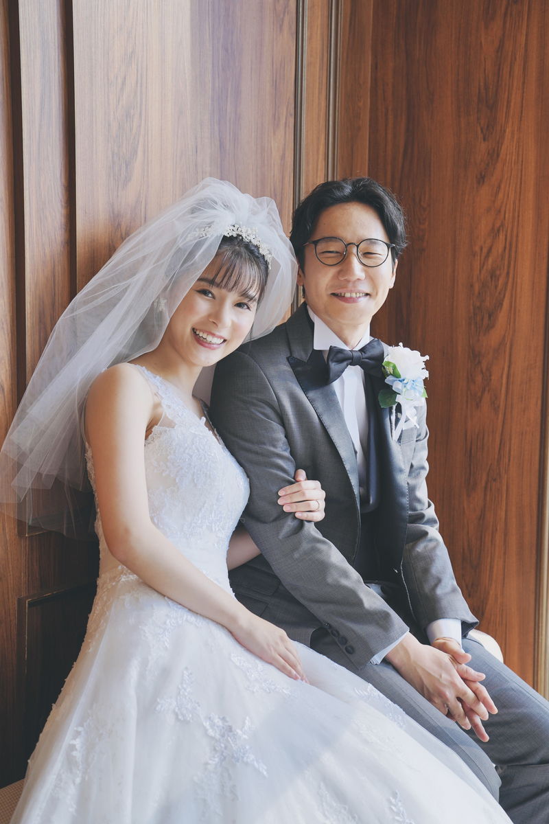 芳根京子 ウェディングドレス姿で笑顔 体が入れ替わったままの結婚 「君の顔では泣けない」場面写真