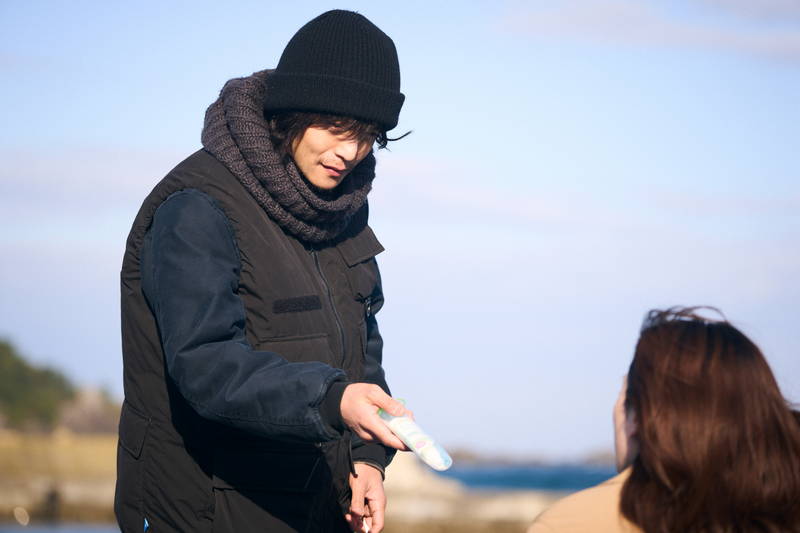 永野芽郁が歯磨き 窪田正孝が歯磨きセット渡す 「マイ・ブロークン・マリコ」映画オリジナルシーン場面写真