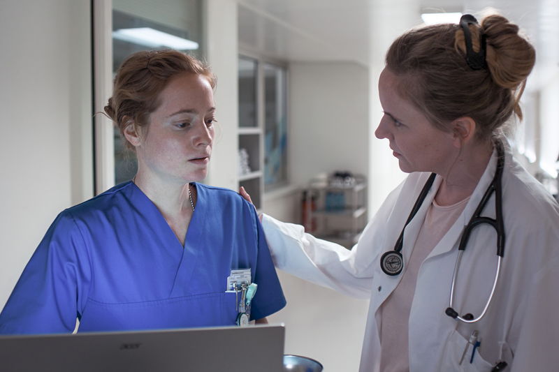 クレーム、電話、怒号　追い詰められる看護師　「ナースコール」予告