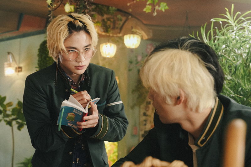 水上恒司らが正義の不良軍団たちに　相手を床にたたきつけるJUNONの姿も　「WIND BREAKER」場面写真