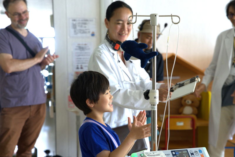 監督・スタッフ全員が白衣・医療服を着用 リアリティを追求した病院内での撮影 「たしかにあった幻」