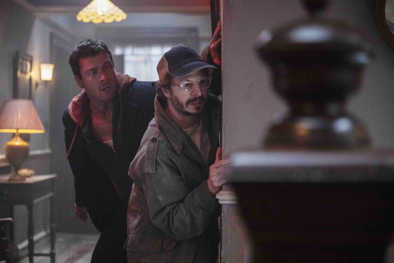 シュワルツェネッガーが描かれた奇妙な紙幣も　人生一発逆転のデスゲーム　「ランニング・マン」場面写真