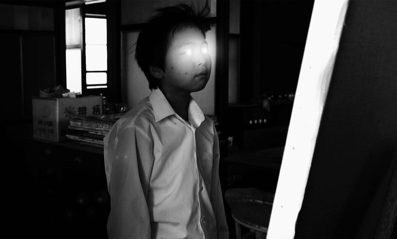 京都大学の22歳　劇場映画デビュー　特異な世界のネオSFサスペンス　「宇宙人の画家」公開決定