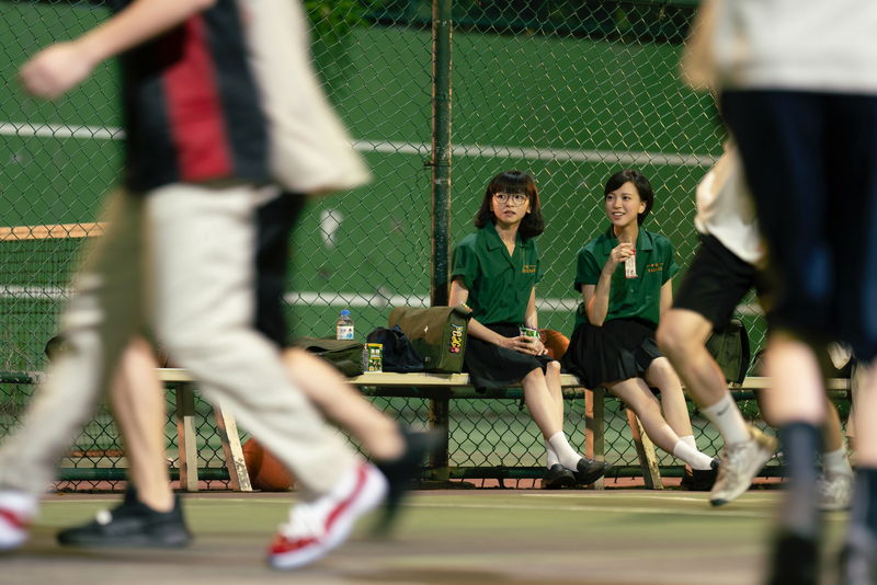 名門校の全日制と夜間部 同じ机を使う2人が同じ男子を想う 「ひとつの机、ふたつの制服」公開決定