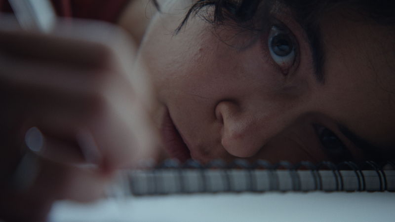 隣の山荘のゴミ捨て場に女性の遺体？　この山荘は何かがおかしい　「KEEPER／キーパー」本編映像