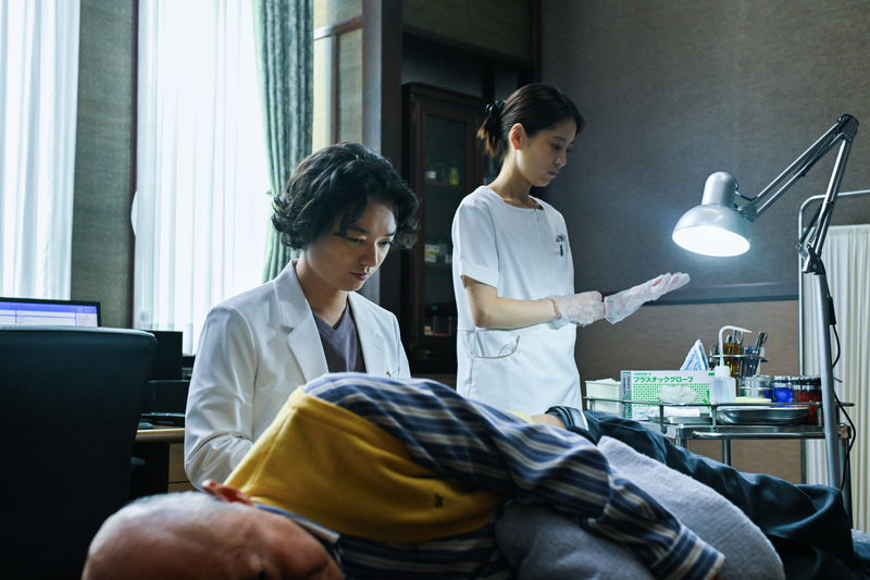 染谷将太　にこやかに「切断」と一言　倫理観を揺さぶる衝撃的な治療法　「廃用身」予告