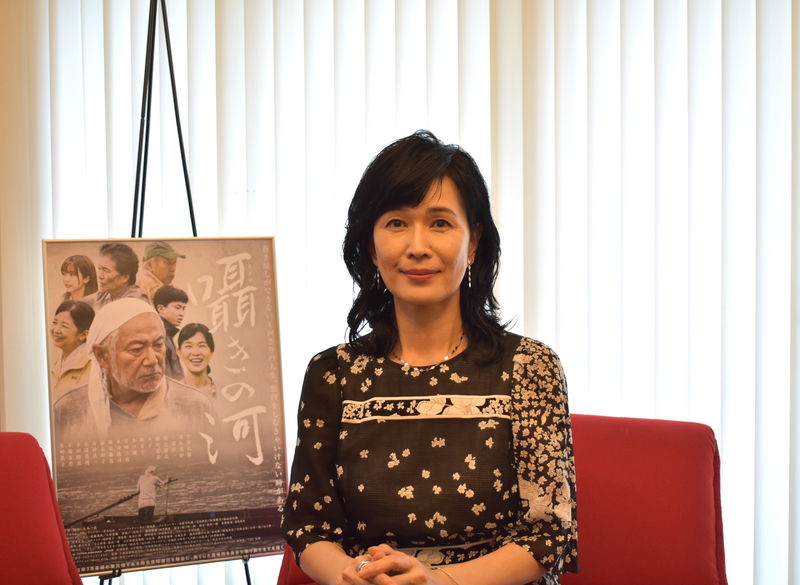 清水美砂　豪雨で被害を受けた老舗旅館の営業再開を目指す女将役　「囁きの河」インタビュー