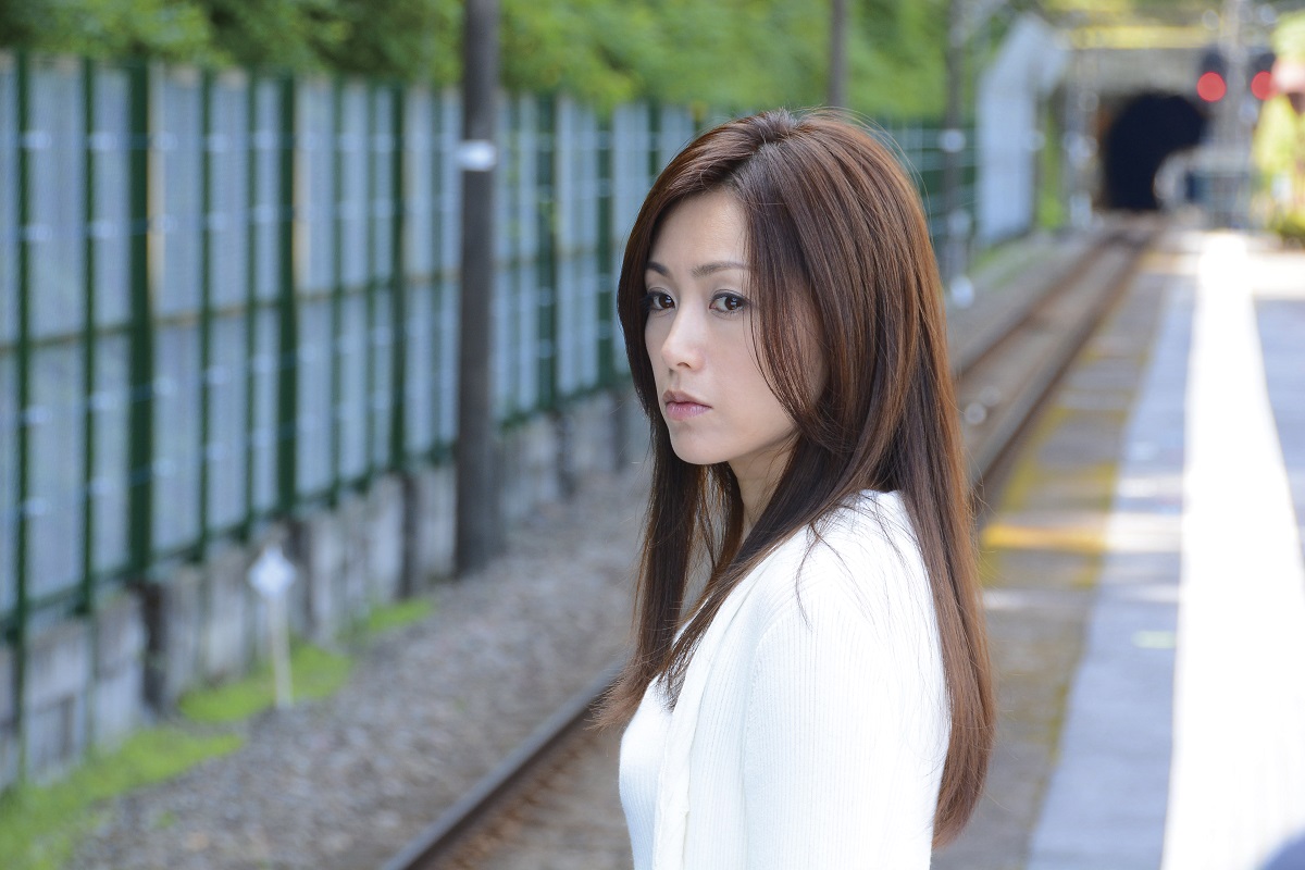 酒井法子　幻の主演作が2021年2月公開決定　2014年撮影「空蝉の森」