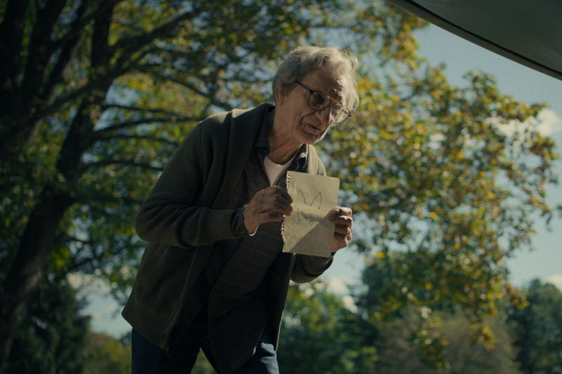 人生の終盤に迎える人生のテーマ　笑いと涙で包み込む　「カミング・ホーム」場面写真