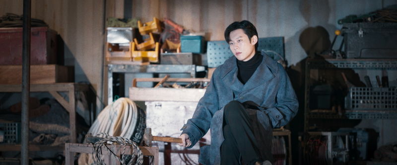 キム・ソンチョル 笑顔の裏に猟奇的で危険な表情 繁華街を牛耳るボスに 「PROJECT Y」場面写真