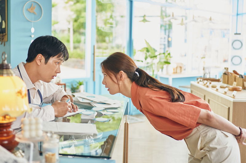 イム・ユナのキュートさ全開　昼と夜で180度違うキャラクターに　「プリティ・クレイジー」場面写真