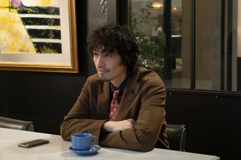 有村架純、黒木華、南沙良 ワインを片手に笑顔で語らう姿 「マジカル・シークレット・ツアー」場面写真