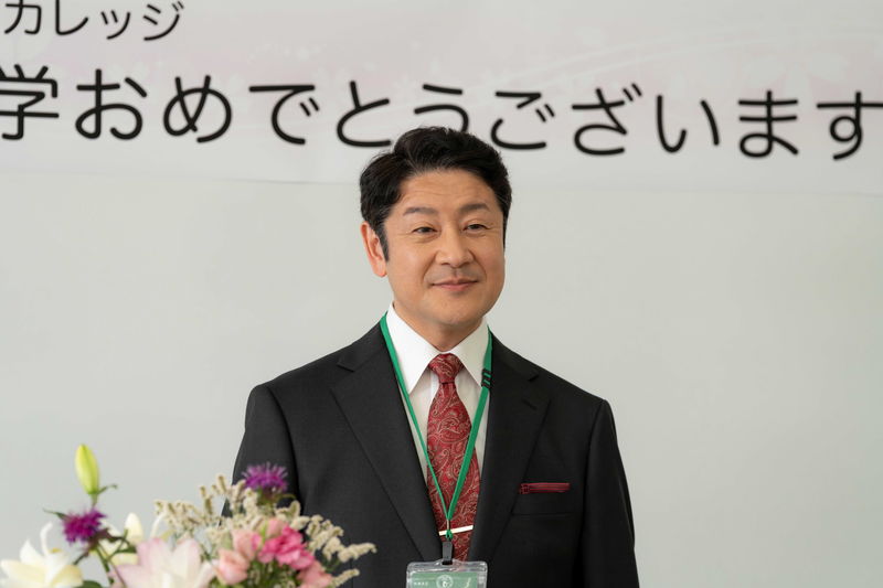 孫＝安藤拓磨と祖母＝市毛良枝の見せる温かな瞬間　「富士山と、コーヒーと、しあわせの数式」場面写真