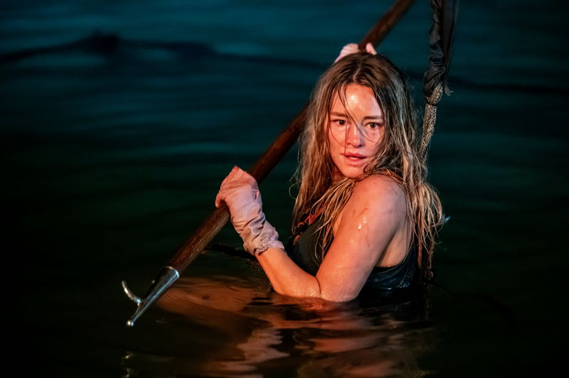 サメ映画＋サイコパスな船長　カンヌでプレミア上映　「デンジャラス・アニマルズ 絶望海域」予告