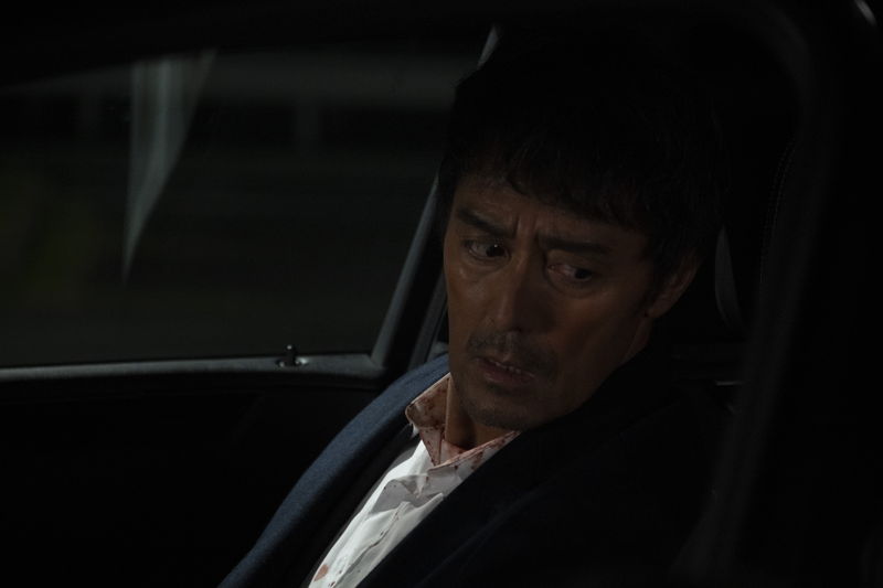 阿部寛　長ネギを車内で振り回してやつあたり　感情を爆発させた姿　「俺ではない炎上」本編映像