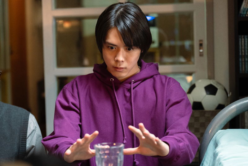 細田佳央太　「ちょわああああああ！！」と役に立たない超能力を披露する姿　「七夕の国」本編映像