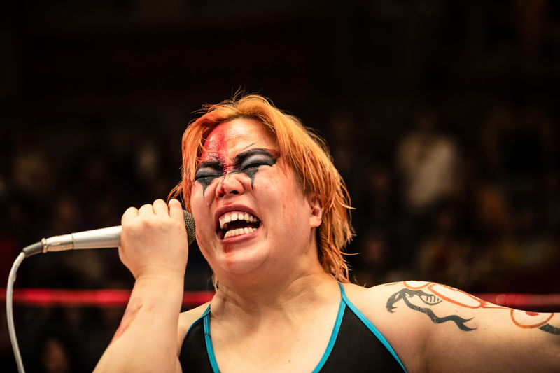 ゆりやんレトリィバァ　ヒールとして暴れまわるダンプ松本に　「極悪女王」場面写真
