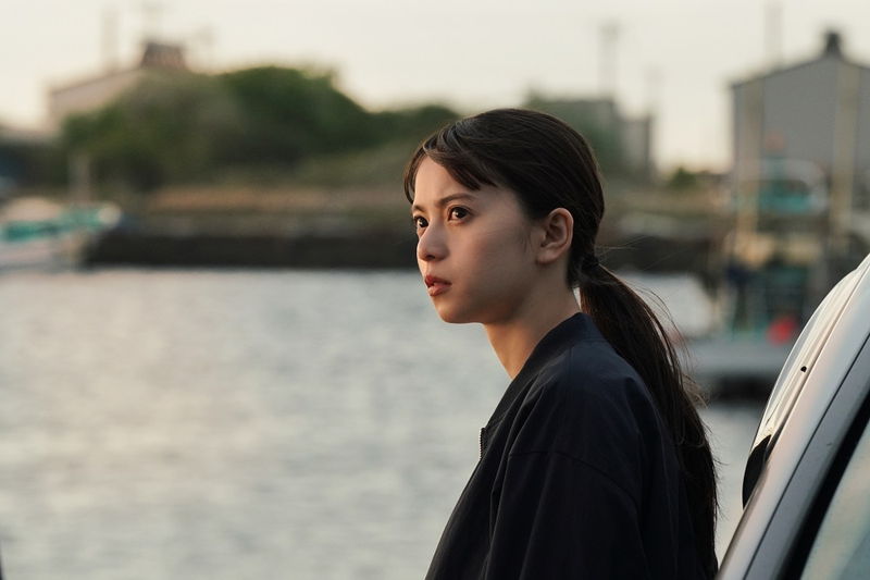 齋藤飛鳥　父の罪と家族への愛を知り、涙を流す姿　「映画 マイホームヒーロー」本編映像