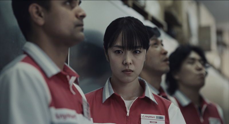 コンビニで起きたゆがみがきっかけで世界の終わりに？　染谷将太主演　ホラー映画「チルド」公開決定