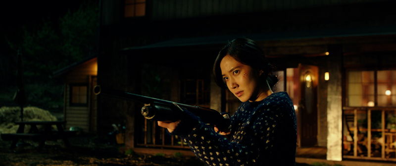 パク・ウンビンが銃をぶっ放す　土地を狙う敵に立ち向かう姉　「THE WITCH／魔女　－増殖－」本編映像