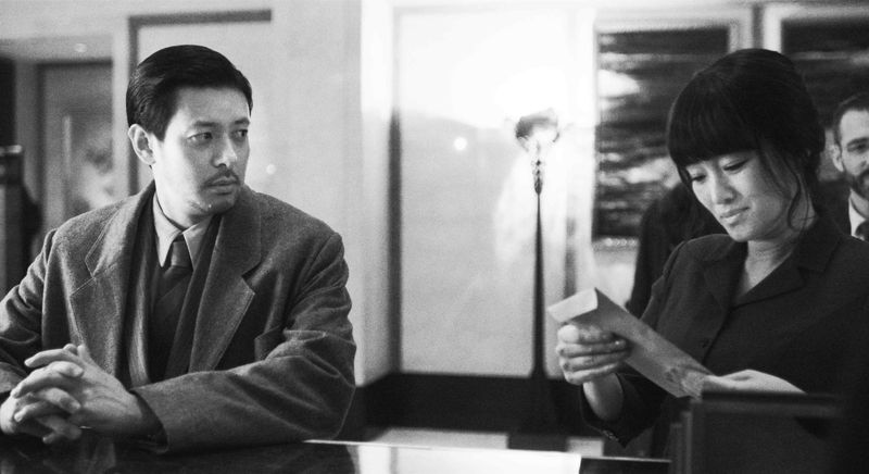 コン・リー、日本軍の機密情報を聞き出すためオダギリジョーに近づく　「サタデー・フィクション」予告