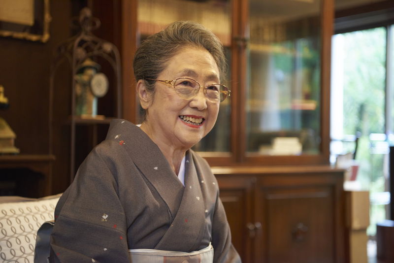 草笛光子がユーモアたっぷりに演じる　佐藤愛子の波乱万丈の人生とは？　「九十歳。何がめでたい」
