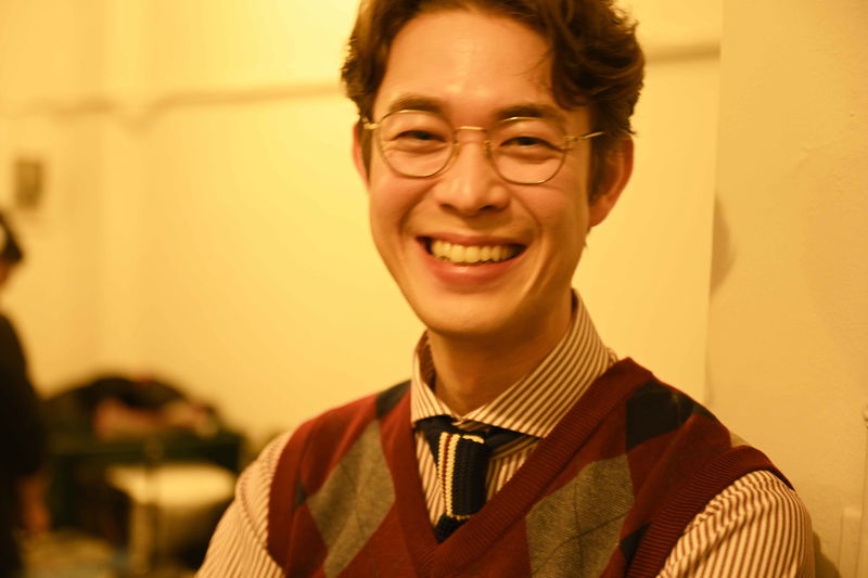 福士蒼汰が撮影のオフショット　楓の葉を手にする福原遥　屈託のない笑顔の宮沢氷魚　映画「楓」