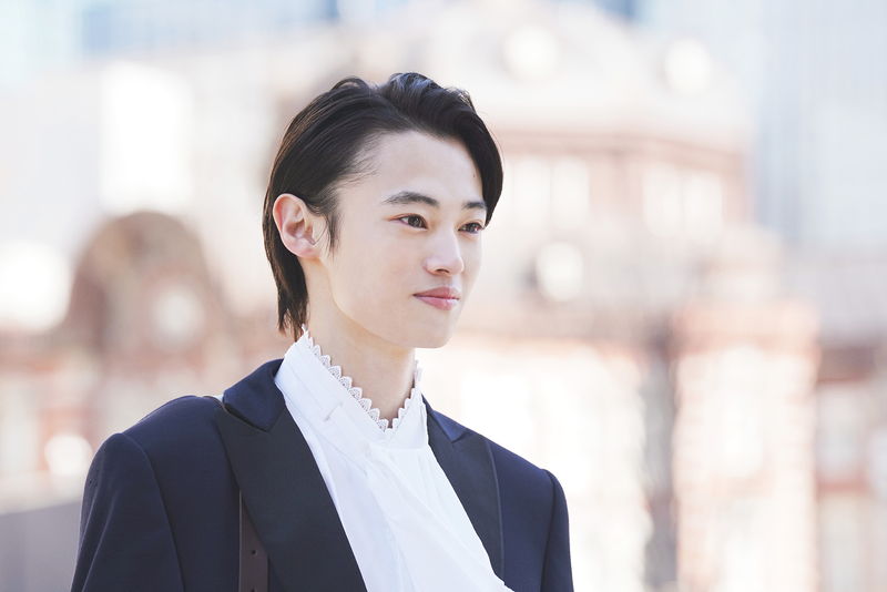 窪塚愛流＆蒔田彩珠　ロリータファッションで着飾り、幸せいっぱいな表情　「ハピネス」本編映像