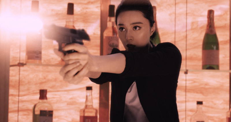 ファン・ビンビンを救うため　美女たちが高級ホテルで撃ちまくり　壮絶銃撃バトル　「355」本編映像