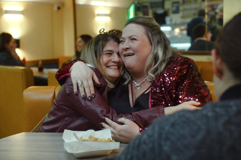 巨大物流センターで働く女性の日常　現代社会が抱える孤独と分断　「オーロラの涙」公開決定