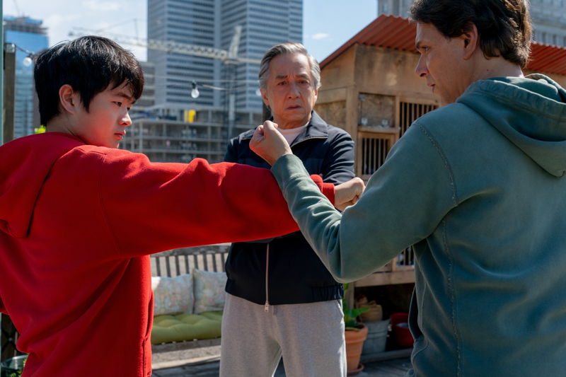 ジャッキー・チェンとラルフ・マッチオが対面　歴史が動き出す　「ベスト・キッド：レジェンズ」本編映像