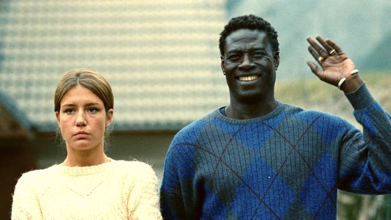 香りの能力でタイムリープする少女　母と叔母の封じられた記憶に飛び込む　「ファイブ・デビルズ」公開決定