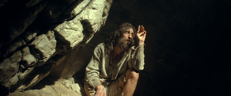 袋に入れられ15メートルの海中に沈められる 体当たりの演技も 「モンテ・クリスト伯」