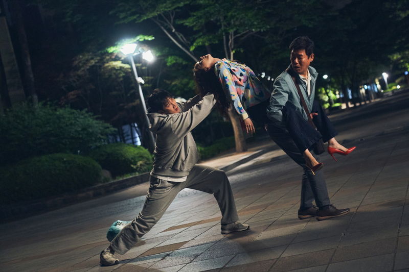 イム・ユナのキュートさ全開　昼と夜で180度違うキャラクターに　「プリティ・クレイジー」場面写真