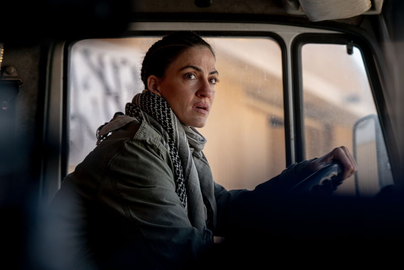 国際救援団体を装い結成された、女性だけの傭兵部隊　「ダーティ・エンジェルズ」場面写真