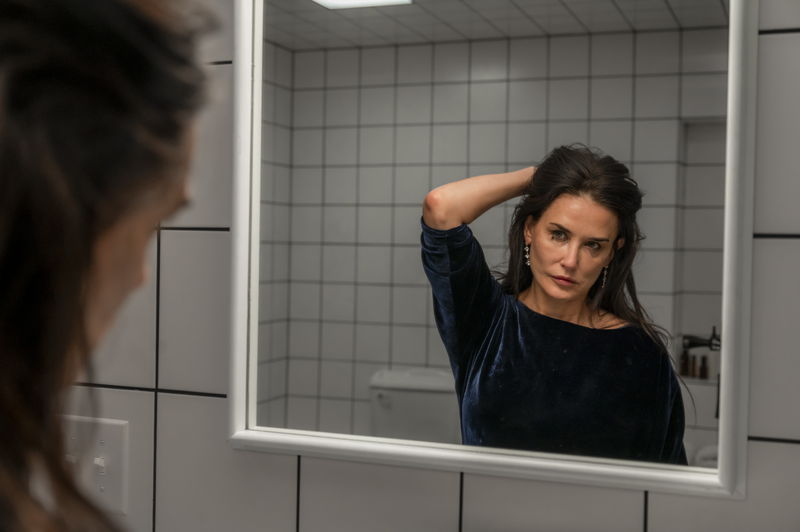 デミ・ムーアがゴールデングローブ賞の主演女優賞を受賞　長いキャリアで初の主演女優賞　「サブスタンス」