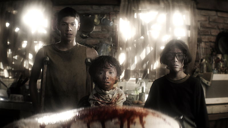 感染で壊滅した世界　森で生きる三人兄弟　厳格なルールが人間性を試す最大の恐怖に　「パルブロス」予告