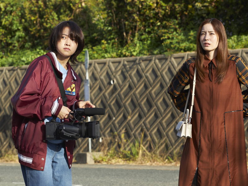 “スキャンダル女優”蓮佛美沙子と“生意気なTVディレクター”伊藤万理華が衝突　「女優は泣かない」特報