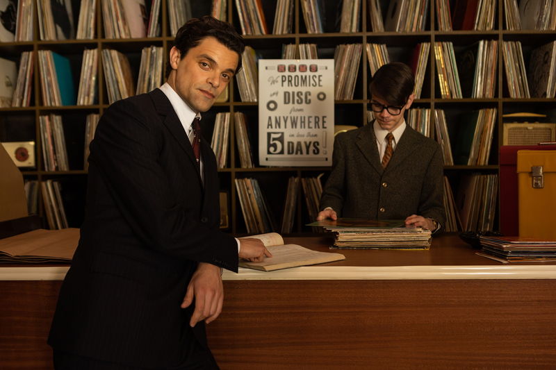 無名時代のビートルズのライブに衝撃　世界一へと導く運命の出会い　「ブライアン・エプスタイン」本編映像