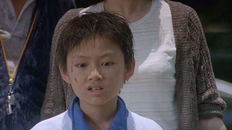 SEVENTEEN・JUN　子役時代に見せた鋭い目つき、いたずらっぽい笑顔、流す涙　「野。良犬」予告・場面写真