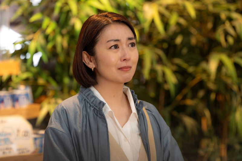 孫＝安藤拓磨と祖母＝市毛良枝の見せる温かな瞬間　「富士山と、コーヒーと、しあわせの数式」場面写真