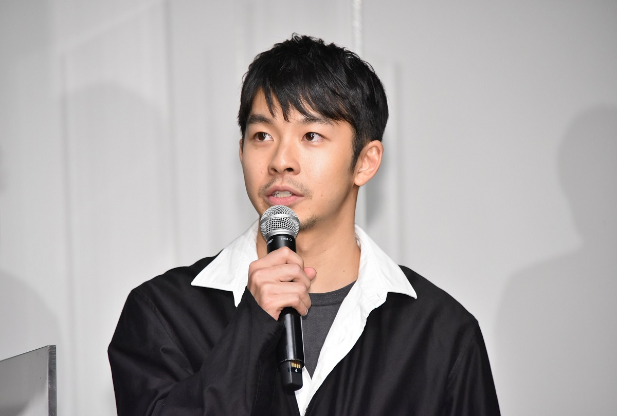 仲野太賀　監督の”耳元コソコソ演出”に「爆弾を投下されたような感じ」「言われたらそれをやるしかない」