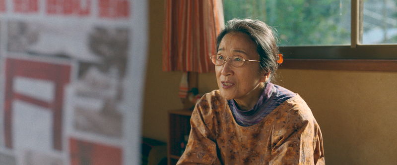 “神隠し”事件の起こった廃神社　神具にあふれた部屋、禍々しい儀式　「神社　悪魔のささやき」場面写真