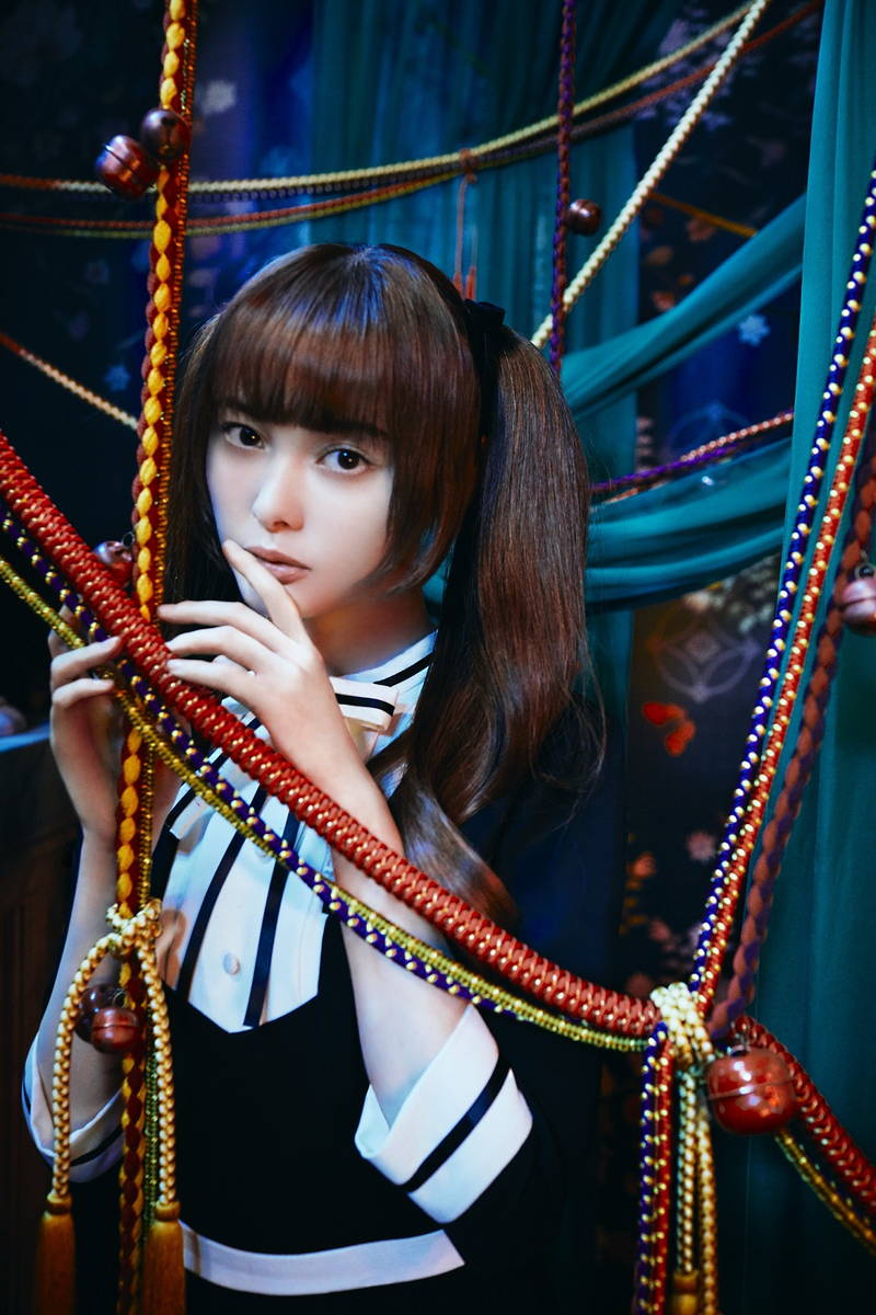 松村北斗、濡れ髪の袴姿　玉城ティナは笑顔封印　映画「ホリック xxxHOLiC」出演決定