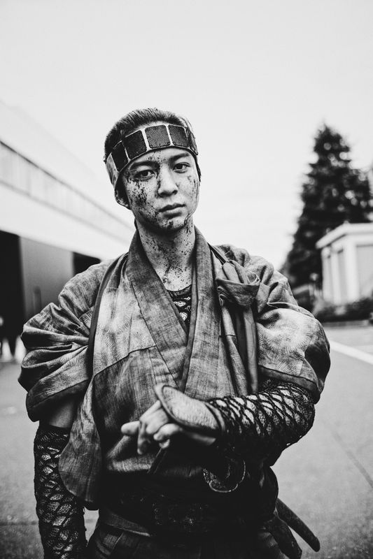 渡邊圭祐、鈴木仁、板垣李光人、水上恒司ら　八犬士キャストの自然な表情　「八犬伝」オフショット