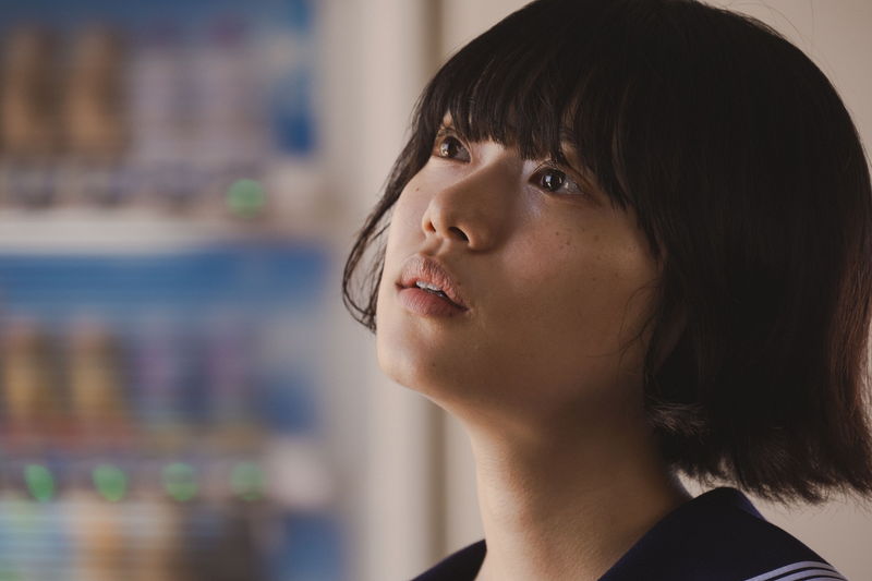 杉咲花　空虚な視線を宙に浮かべ、捉えどころない表情　謎に包まれた女性演じる　「市子」場面写真