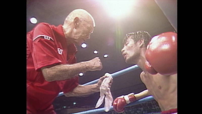 ボクサー赤井英和が積み上げたKOシーン　トレーナーのエディ・タウンゼントとのやりとり　「AKAI」予告