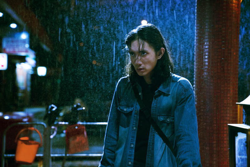 殺人衝動を抑えられないサイコパス青年　占い師マスターと運命が交錯　「マッド・フェイト 狂運」予告