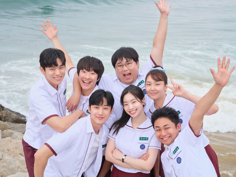 ダヒョン&ジニョン 高校最後の夏 制服姿で向き合う姿も 「あの夏、僕たちが好きだったソナへ」場面写真