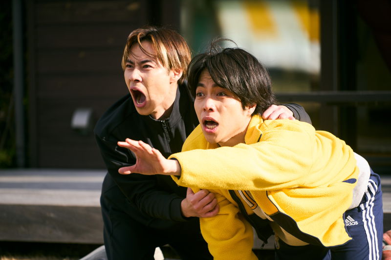 重岡大毅＆戸塚純貴　”大雪の設定”で意識もうろうの迫真演技　「ある閉ざされた雪の山荘で」本編映像